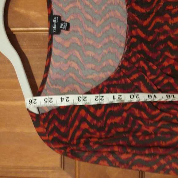 Rafaela woman's P/L scoop neck pleated blouse - Picture 5 of 10